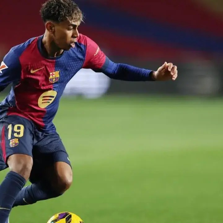 Rekor Lamine Yamal Bikin Cemas FIFPRO, Beban Berat untuk Bintang Muda Barcelona