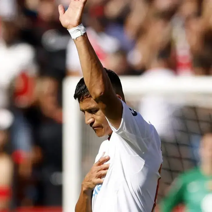 Alexis Sanchez Akui Kebablasan Rayakan Gol ke Gawang Barcelona