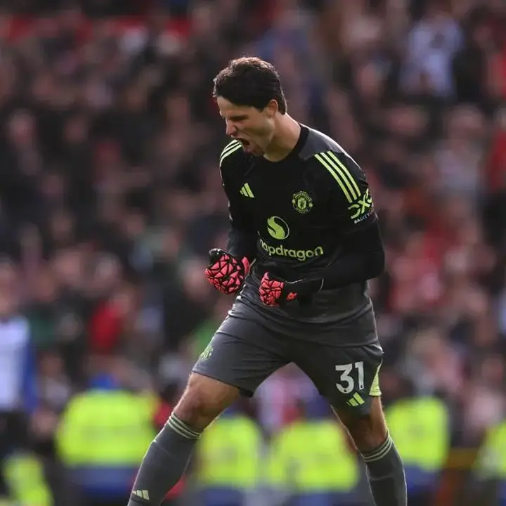 Debut Laga Pertama, Senne Lammens Antar Manchester United Menang Meyakinkan