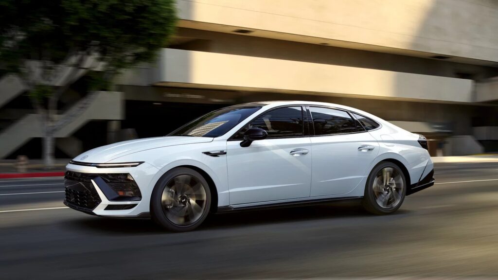 Eksterior Hyundai Sonata Hybrid 2026