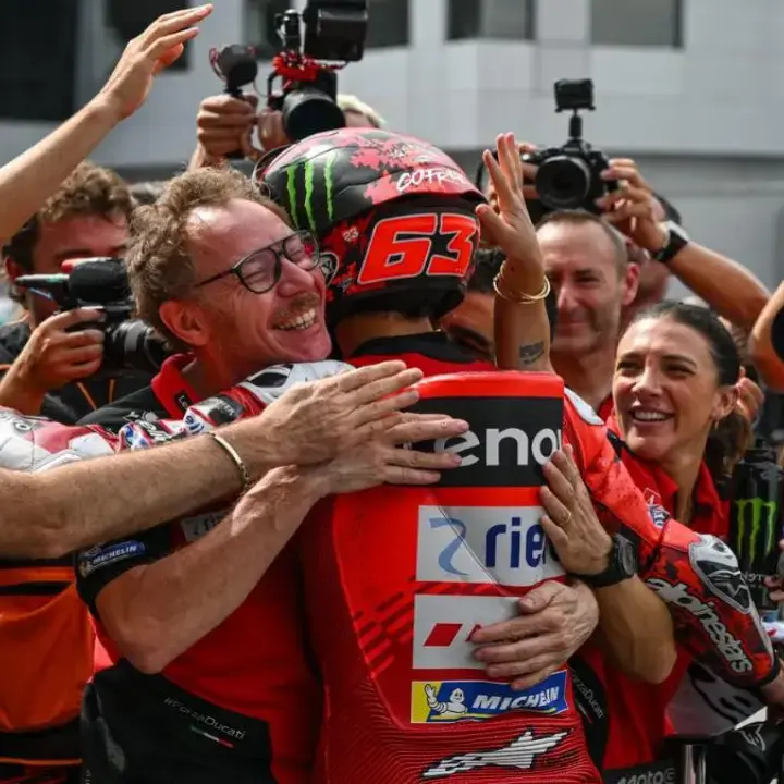 Francesco Bagnaia Juara Sprint Race MotoGP Malaysia 2025, Alex Marquez Amankan Posisi Kedua Klasemen