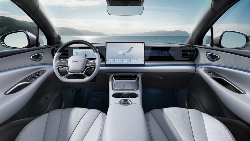 Interior Byd Sealion 06
