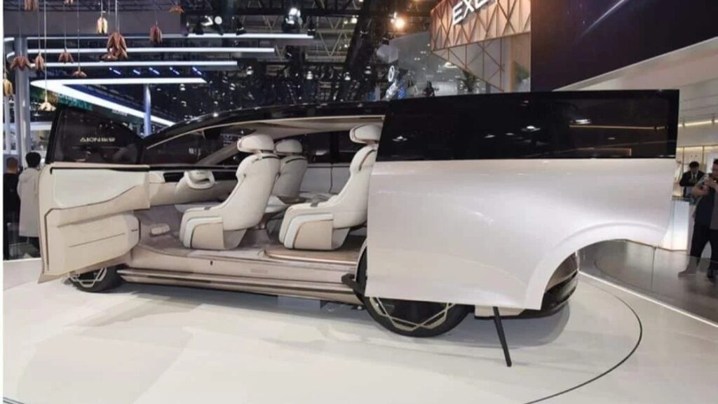 Interior Exeed E08 Indonesia