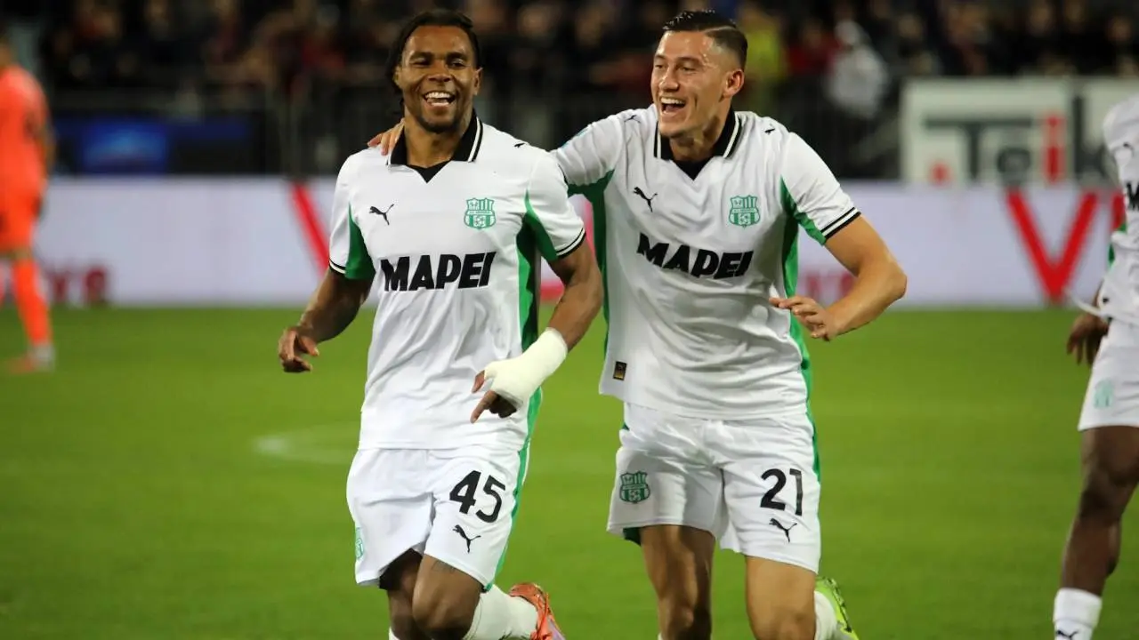 Jay Idzes Tak Tergantikan Jadi Tembok Kokoh Saat Sassuolo Bungkam Cagliari 2 1 Di Serie A