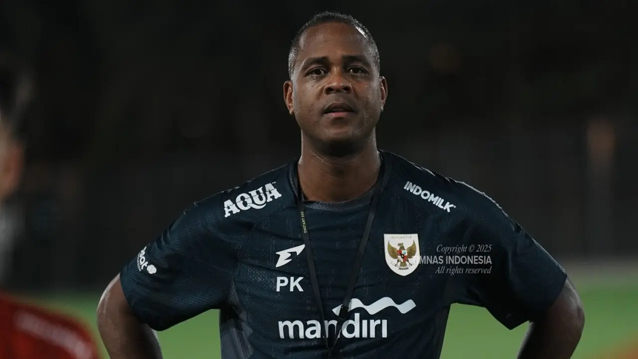 Kluivert Tegaskan Timnas Indonesia Tak Boleh Takut Hadapi Arab Saudi