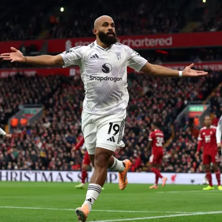 Manchester United Akhiri Kutukan di Anfield, Tekuk Liverpool 2-1 di Laga Dramatis