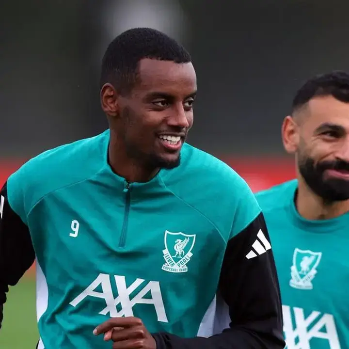 Wayne Rooney Sindir Mo Salah yang Mulai Tersaingi oleh Alexander Isak di Liverpool