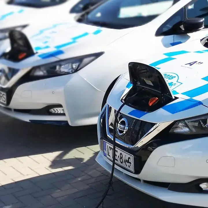 Apakah Mobil Listrik Pakai Oli? Ini Penjelasan Lengkapnya