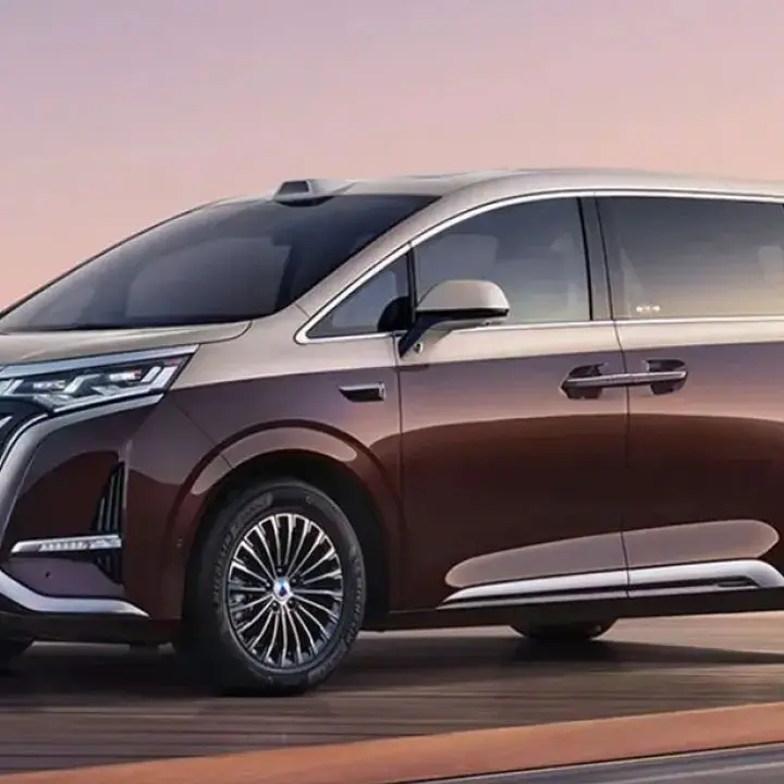 Denza D9, Mobil Listrik Mewah dengan Jarak Tempuh hingga 600 Km