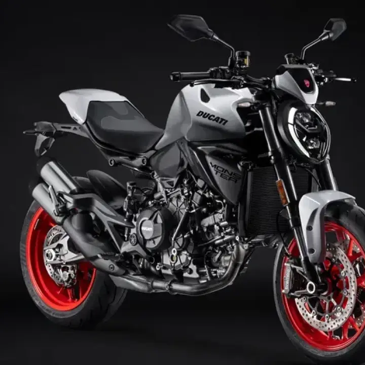 Ducati Monster 2026 Hadir dengan Mesin V2 890cc Baru, Lebih Ringan dan Canggih