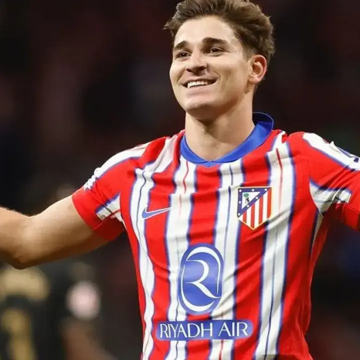 Julian Alvarez Tepis Rumor ke Barcelona: Saya Fokus di Atletico Madrid