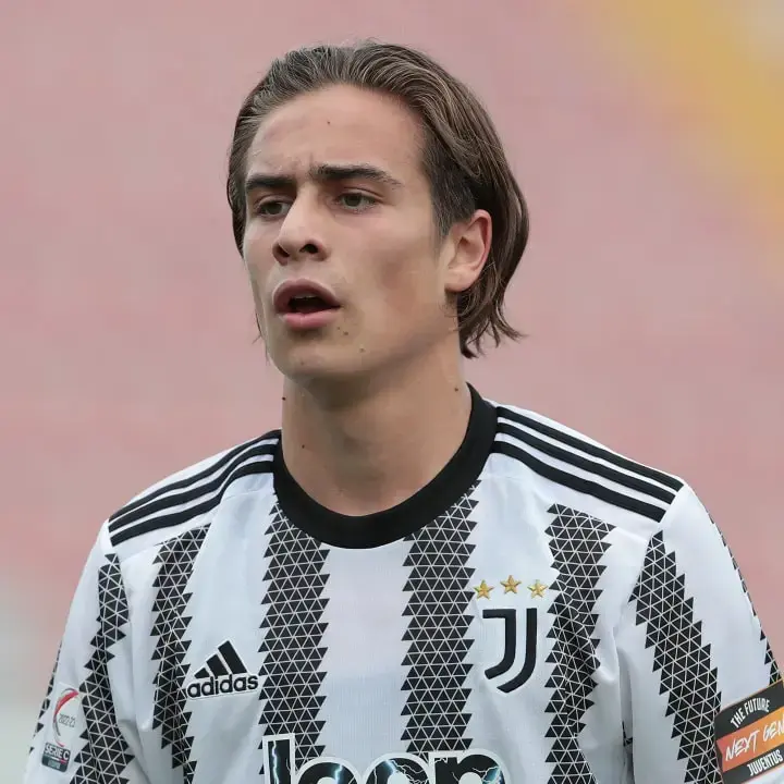 Sempat Diincar MU, Bintang Juventus Ini Tegaskan Komitmen Bertahan di Turin
