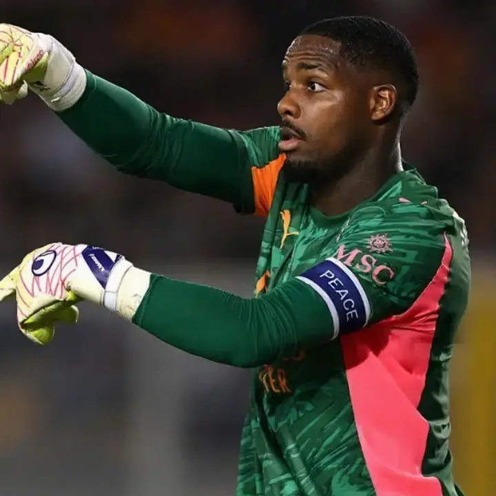 Situasi Tak Menentu di AC Milan, Mike Maignan Dipantau Ketat oleh Juventus