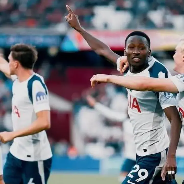Thomas Frank: Tottenham Butuh Waktu Bangun Chemistry Serangan
