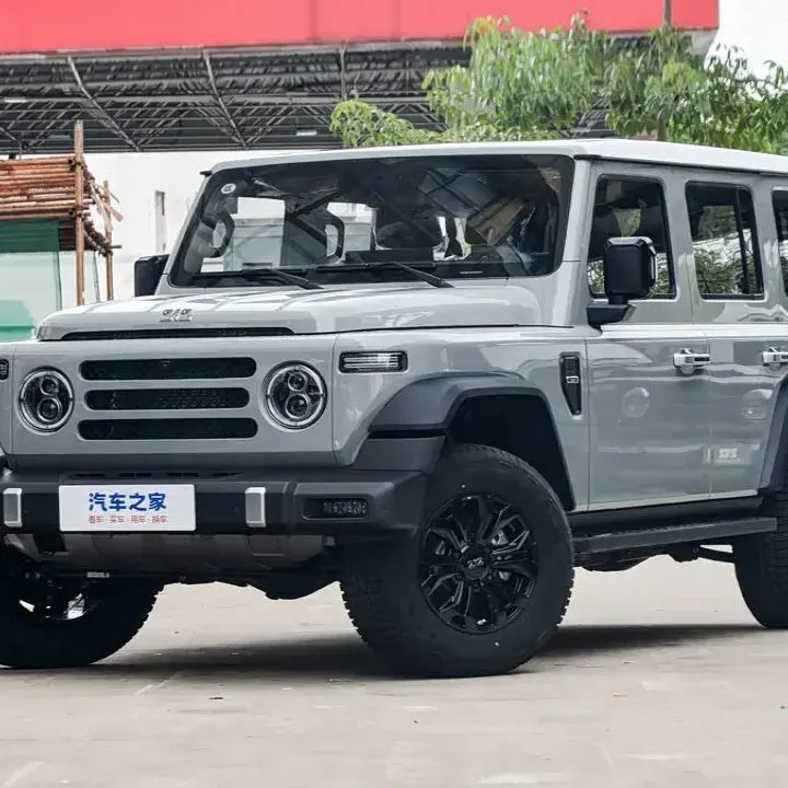 212 T01 Highland Edisi 60 Tahun Siap Debut di Guangzhou Auto Show: Hadir dalam Varian Diesel, Hybrid dan Pickup