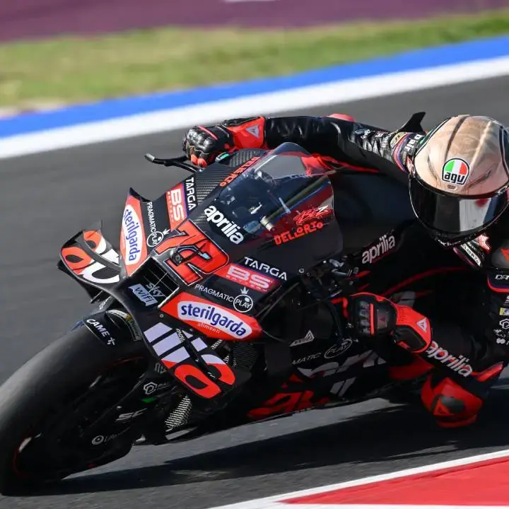 Bezzecchi Rebut Pole Position di MotoGP Valencia 2025, Motor Bagnaia Mogok dan Gagal Lolos Q2