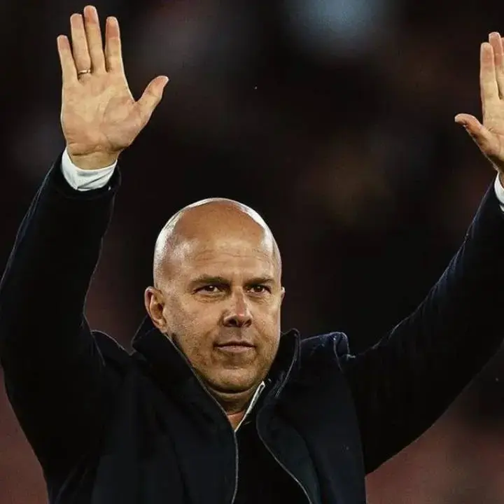 Liverpool Perlu Rogoh Kocek Dalam Jika Ingin Akhiri Kontrak dengan Arne Slot, Ini Rinciannya