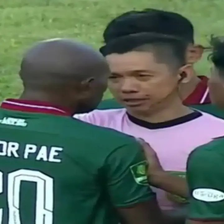Rekam Jejak Wasit Tomi Manggopa Disorot Usai Dipukul di Laga Persipal FC Vs Barito Putera, Video Full Kronologinya Viral!