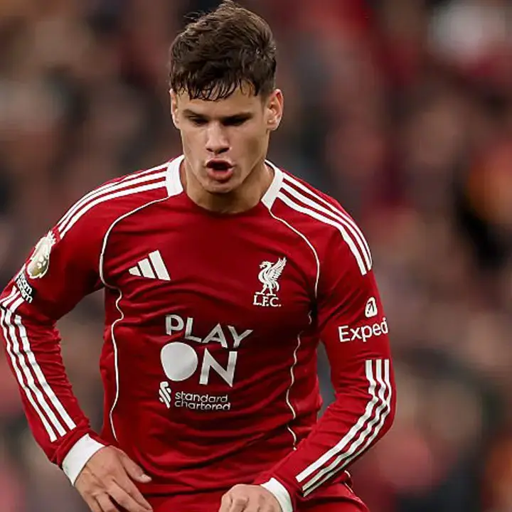 Belum Tunjukkan Performa Terbaik, Kerkez Tetap Dapat Kepercayaan Penuh dari Liverpool