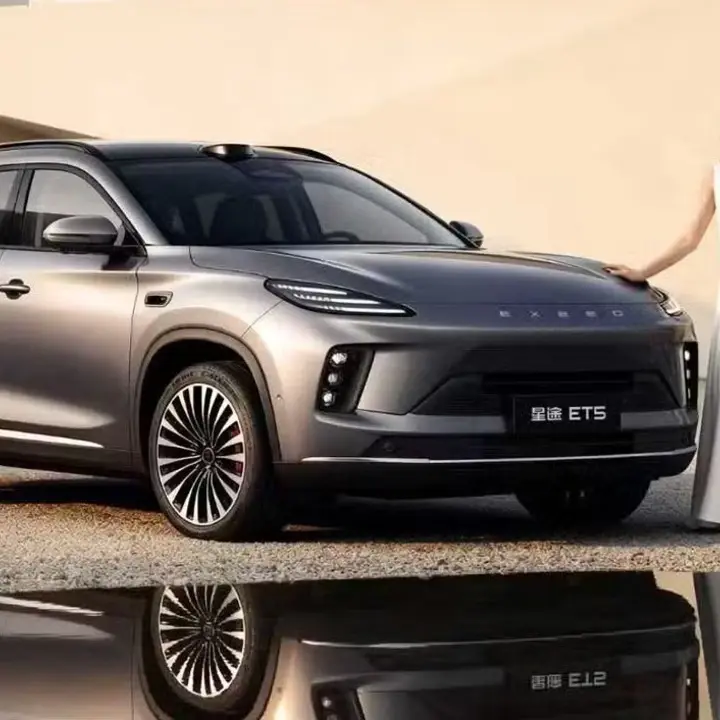 Exeed Exlantix ET5 Mulai Pre-Sale di China: SUV EREV Jarak 1.310 Km, Harga Mulai Rp351 Juta