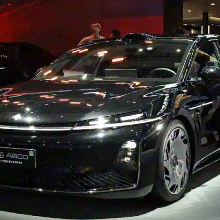 GAC Hyptec A800 Debut di Guangzhou Auto Show 2025: Usung Huawei ADS 4 Ultra dan Jarak Tempuh 1.200 Km