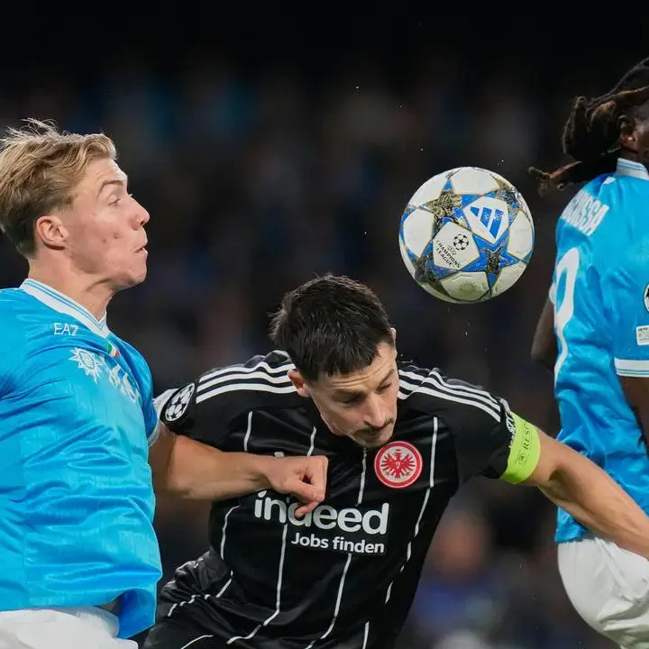 Napoli Gagal Raih Kemenangan, Ditahan Imbang Eintracht Frankfurt 0-0 di Liga Champions