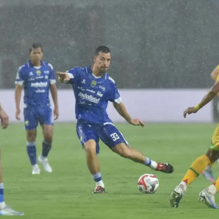Thom Haye Bocorkan Suasana Ruang Ganti Persib Usai 5 Kali Menang Beruntun, Ternyata Begini Kondisinya