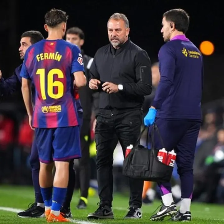 Hansi Flick Tegaskan Barcelona Konsentrasi Benahi Permainan, Tak Terpengaruh Masalah Real Madrid