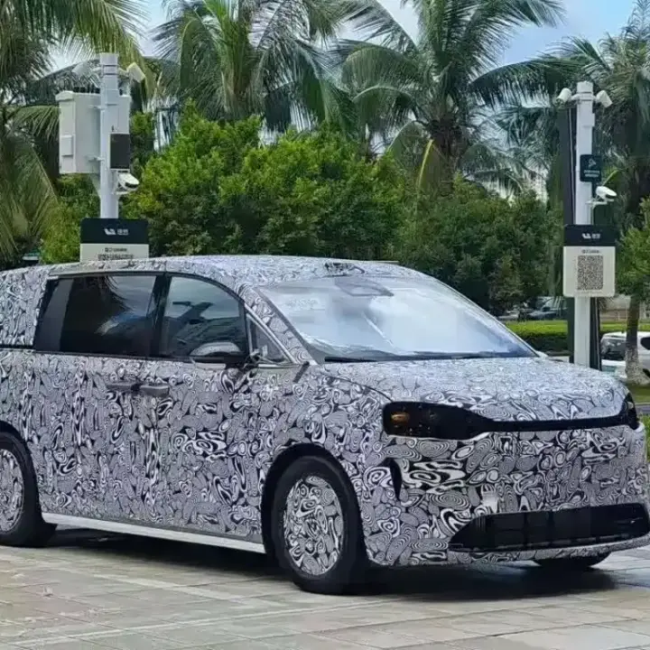 MPV Listrik Besutan Huawei, Luxeed V9 Siap Debut Awal 2026: Usung Teknologi Canggih dengan Opsi EV dan EREV