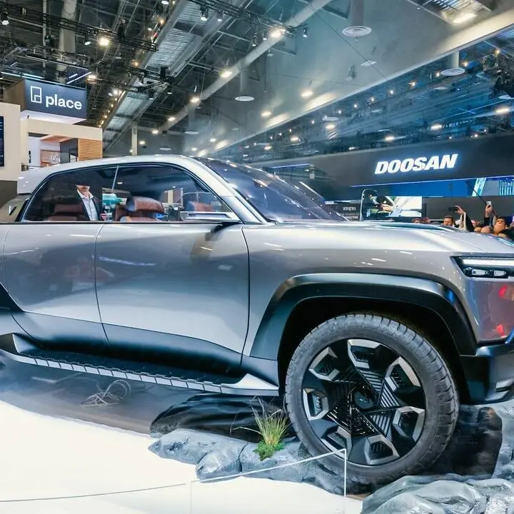 VinFast VF Wild Tampil Futuristik di GJAW 2025, Pickup Listrik dengan Desain Radikal dan Stylish