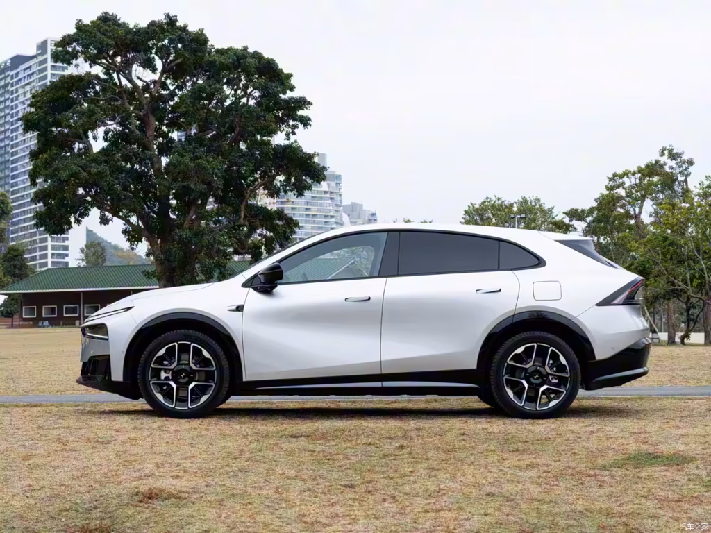 XPeng G7 Extended Range Meluncur: Jarak Tempuh Tembus 1.704 Km dengan Teknologi 800V, Harga Mulai Rp470 Jutaan