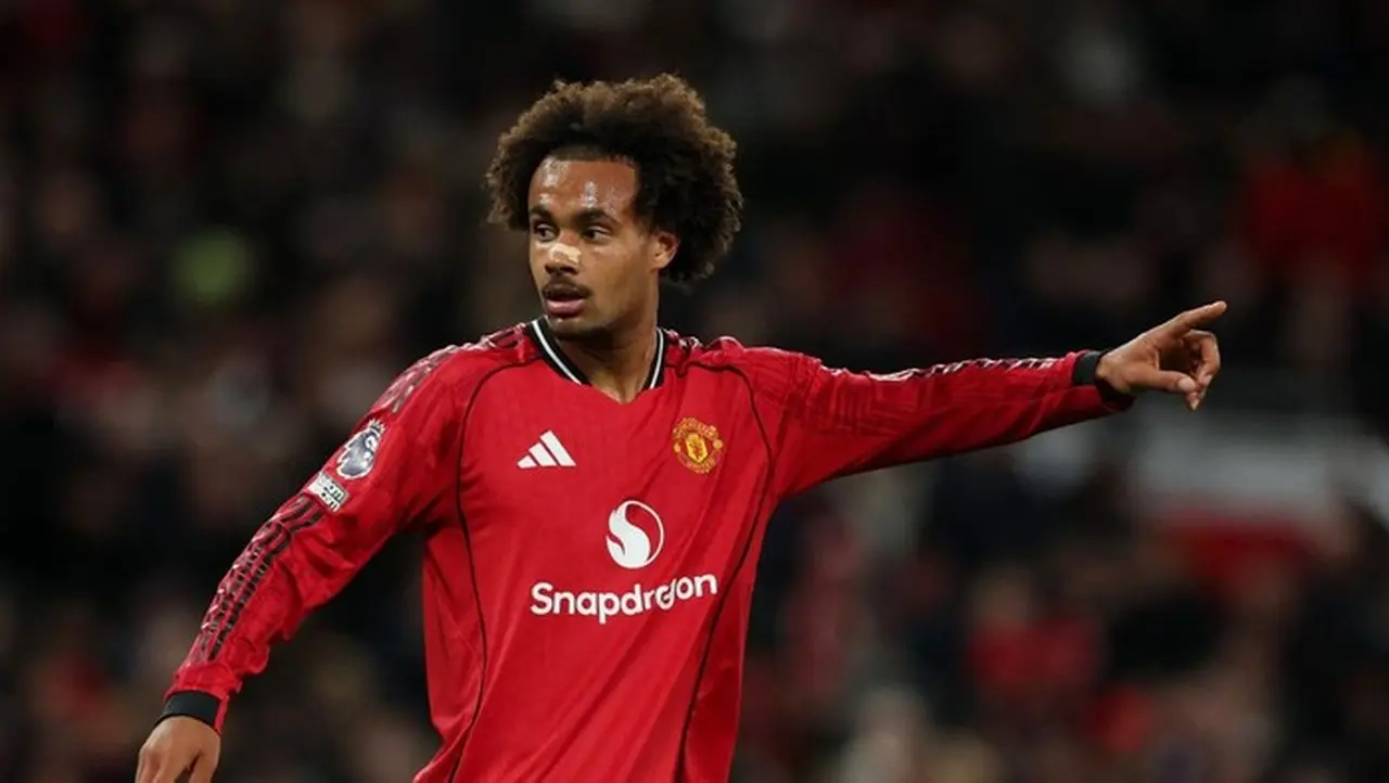 AS Roma Bidik Joshua Zirkzee, Siap Tawarkan Evan Ndicka ke Manchester United