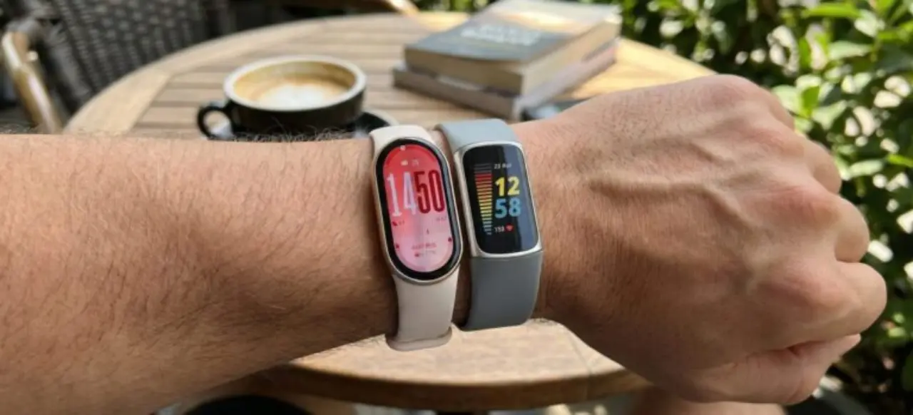 Perbandingan Fitur Health Tracking Xiaomi Smart Band 10 vs Fitbit Charge 6, Mana Lebih Layak Dibeli?