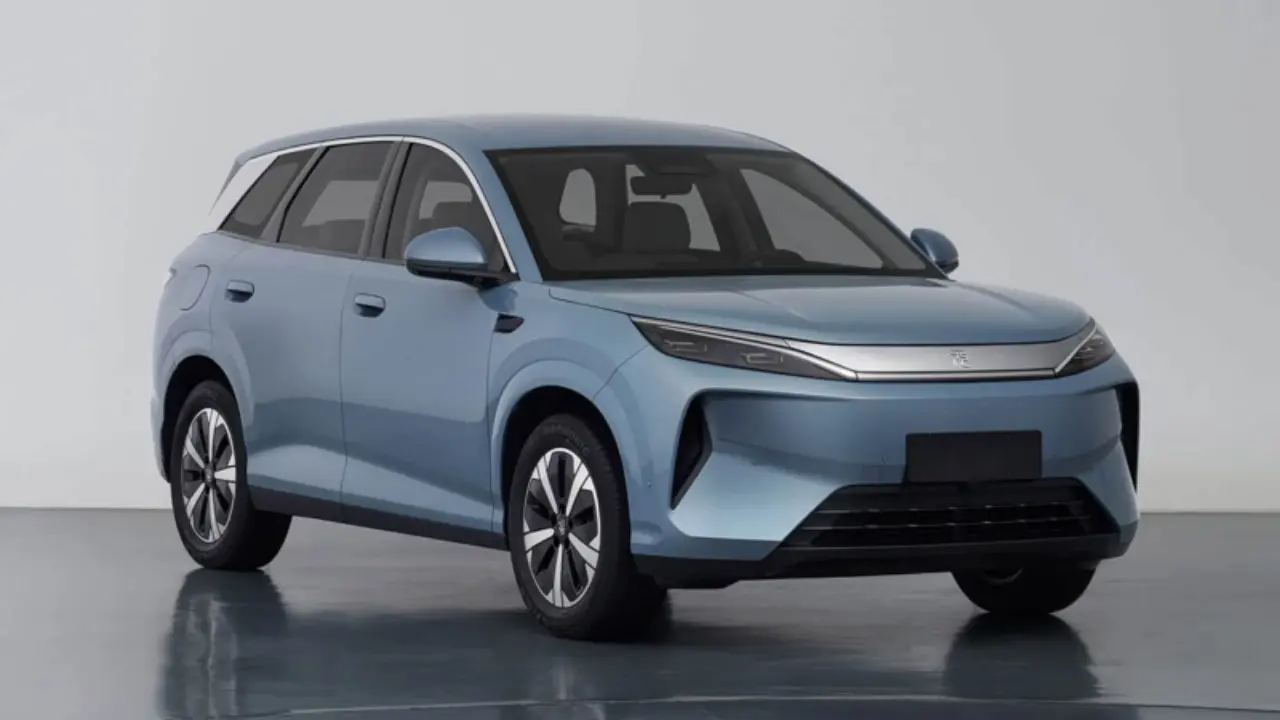 BYD Atto 3 Generasi Baru Pakai RWD dan Flash Charging, Cas 5 Menit Jalan 630 Km