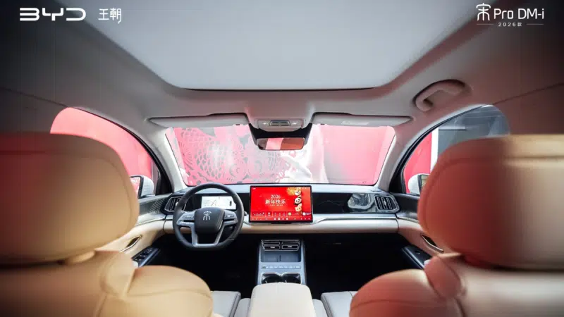 BYD Song Pro DM-i Generasi Terbaru Punya Jarak Tempuh Listrik 200 Km, Cas 9 Menit Hampir Penuh