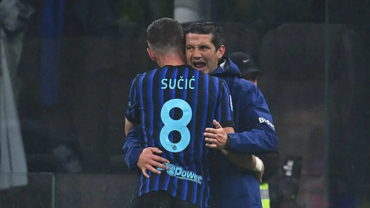 Cristian Chivu Sindir Antonio Conte dan Allegri Soal Target Scudetto Musim Ini