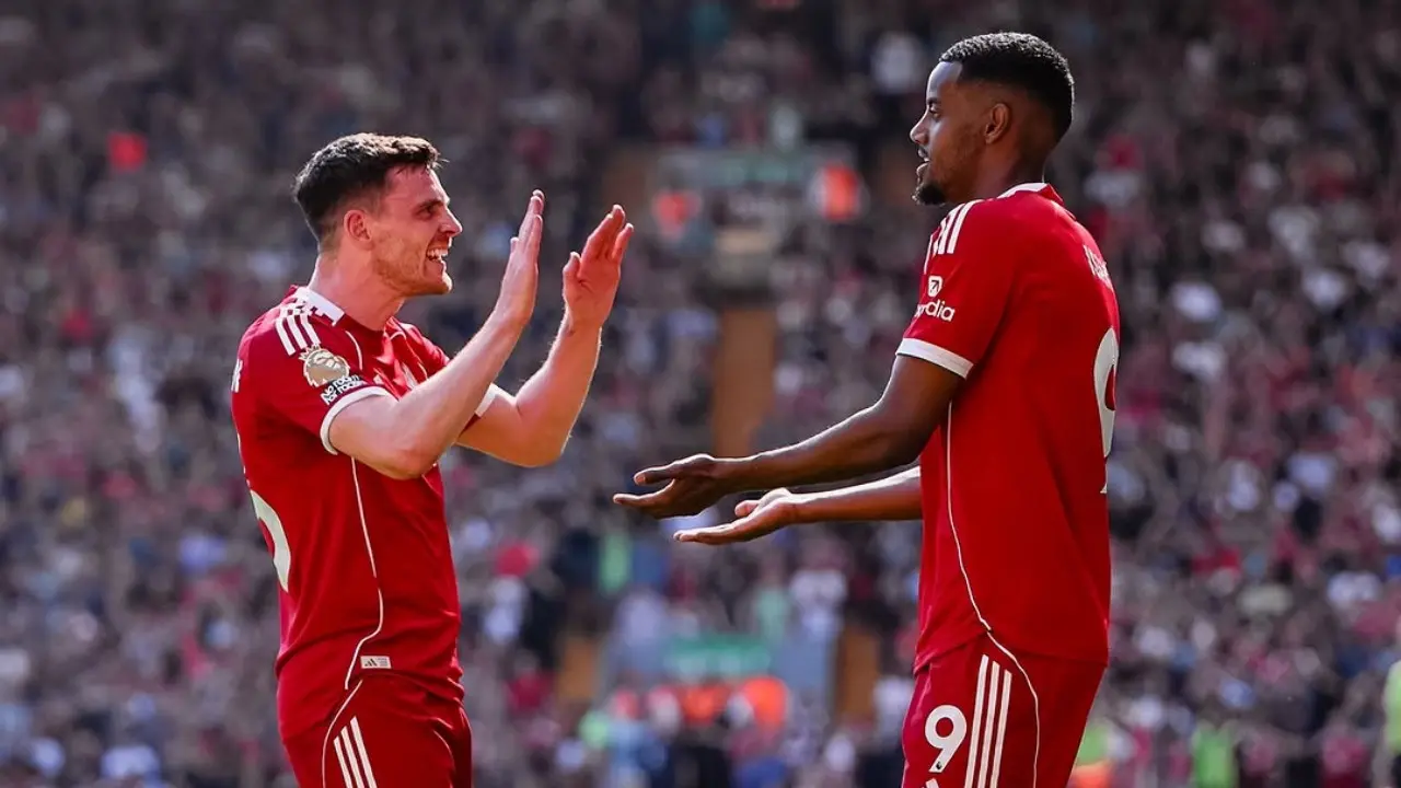 Hasil Liverpool vs Crystal Palace 2-1: Alexander Isak dan Andrew Robertson Segel Kemenangan