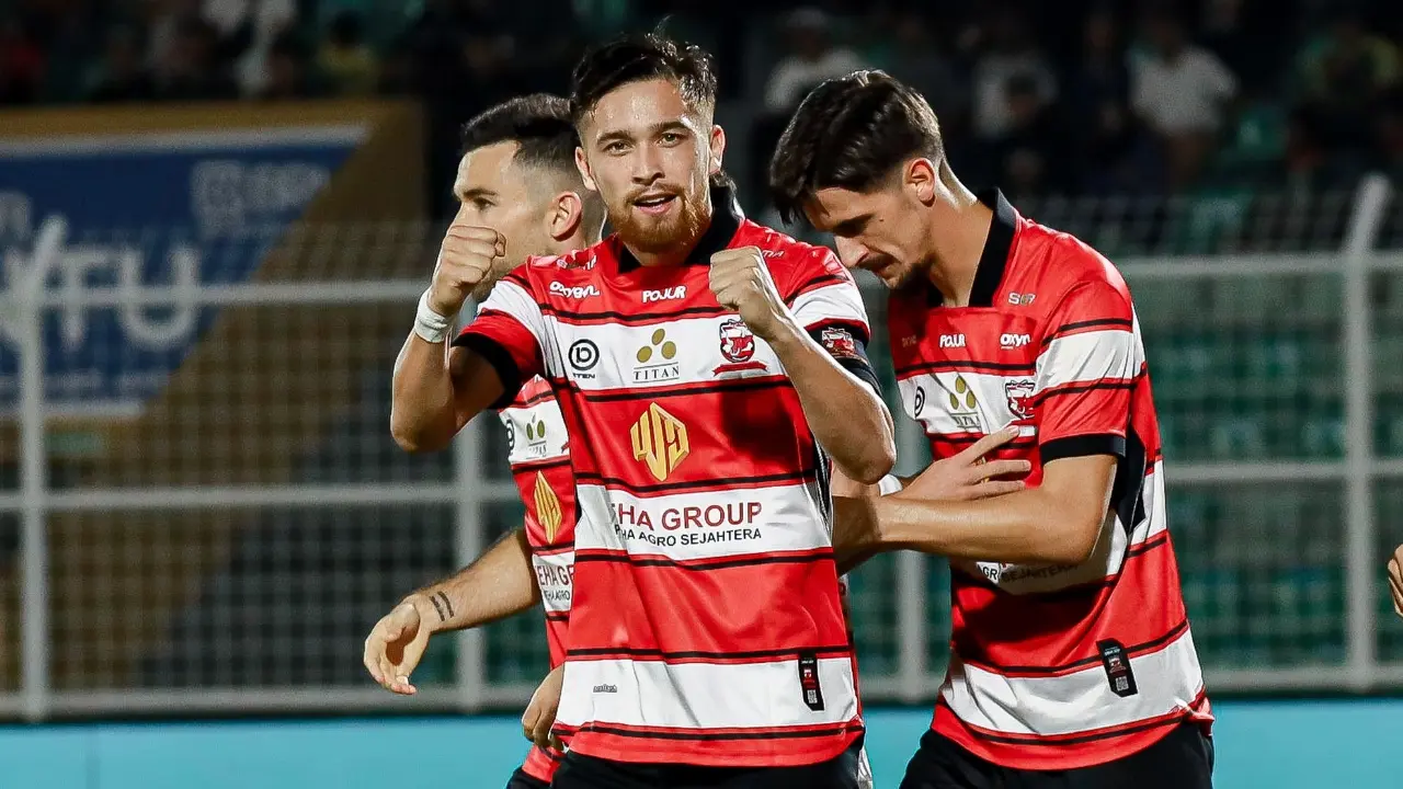 Bhayangkara FC Tertinggal 0-1 dari Madura United di Babak Pertama Liga Super Indonesia