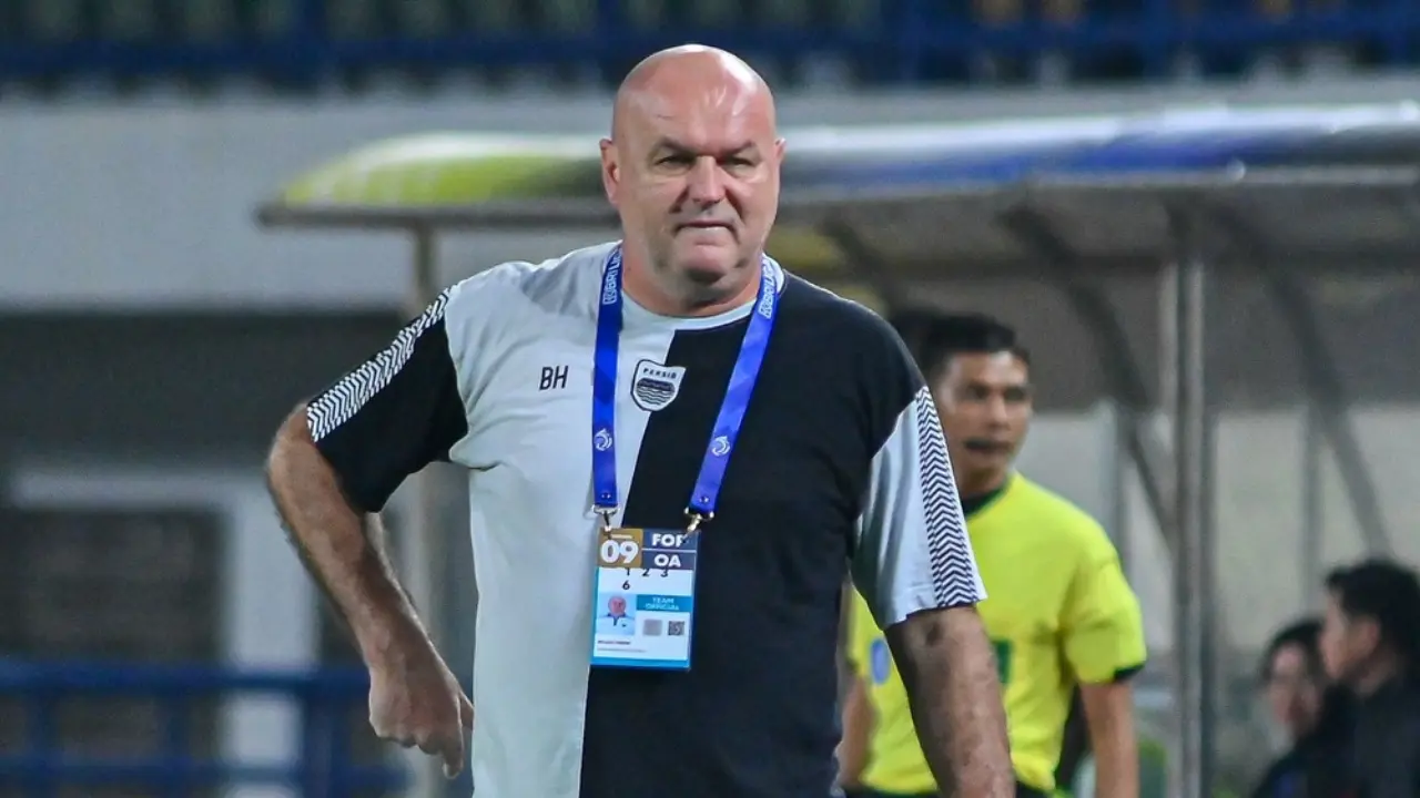 Persib Bandung Siapkan Pembicaraan Kontrak Baru Untuk Bojan Hodak Setelah Akhir Musim
