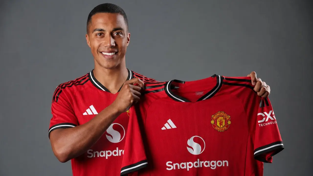 Mu Putuskan Rekrut Youri Tielemans