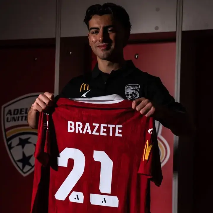 Adelaide United Resmi Rekrut Winger Muda Jacob Brazete Untuk Perkuat Lini Serang Di Isuzu UTE A-League 2026/27