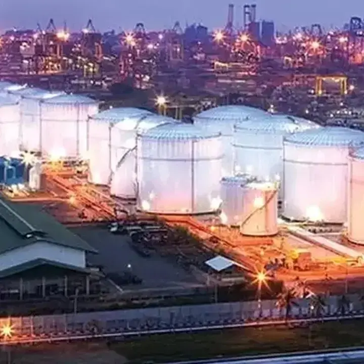 AKR Corporindo Bidik Kinerja 2026, Pendapatan Tembus Rp 30 T