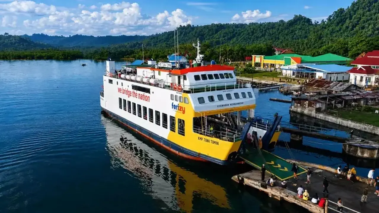 ASDP Perkuat Layanan Penyeberangan Luwuk, Tanam 2.500 Mangrove