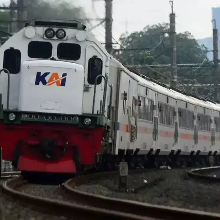 Asuransi “On-Time Guarantee” Beri Kompensasi Keterlambatan Kereta Api