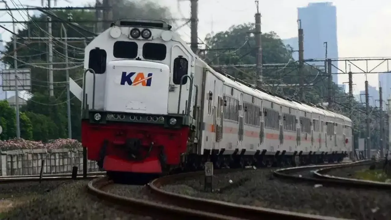 Asuransi "On-Time Guarantee" Beri Kompensasi Keterlambatan Kereta Api