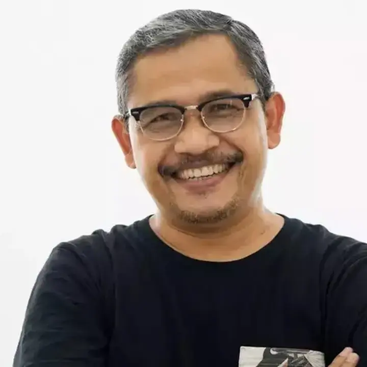 Beban Kepatuhan Regulasi: Biaya Ekonomi yang Tersembunyi di Balik Birokrasi