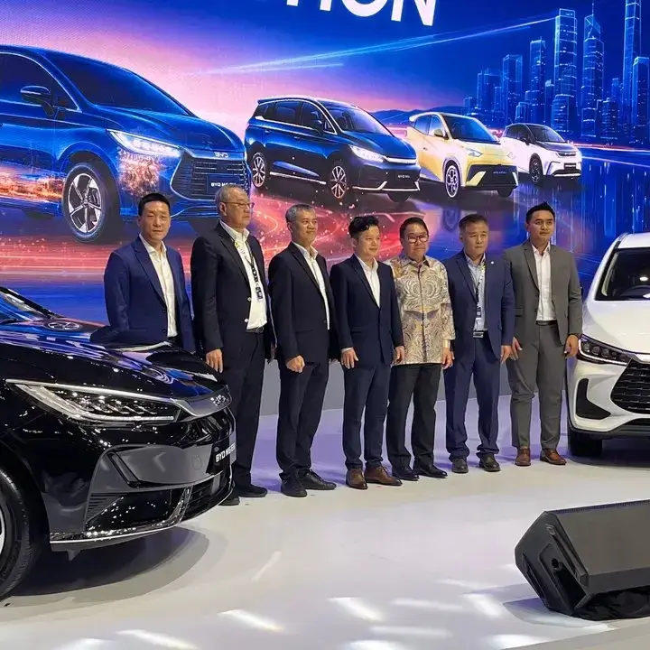 BYD M6 EV Rakitan Lokal Meluncur di GIIAS 2026, Harga Rp395 Juta