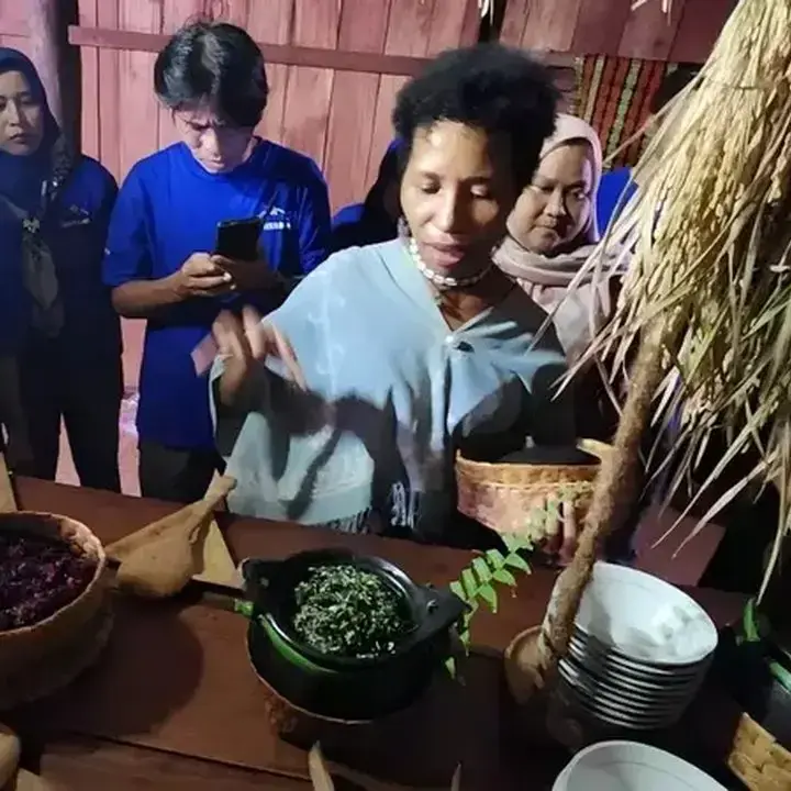 Dapur Tara: Dari Dapur Bambu Hingga Mimpi Sekolah ‘Kurikulum Kampung’