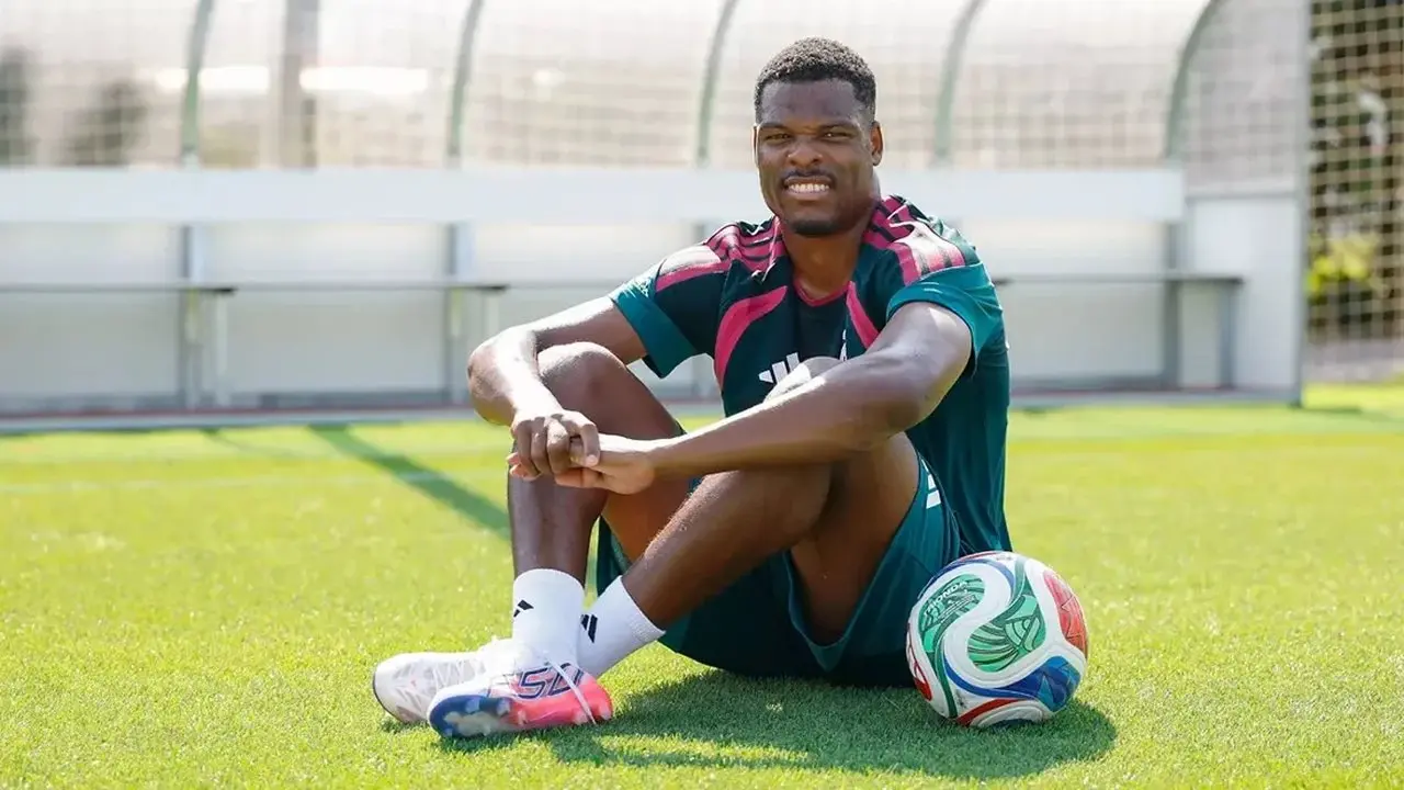 Denzel Dumfries Terkesan Luasnya Fasilitas Latihan Real Madrid