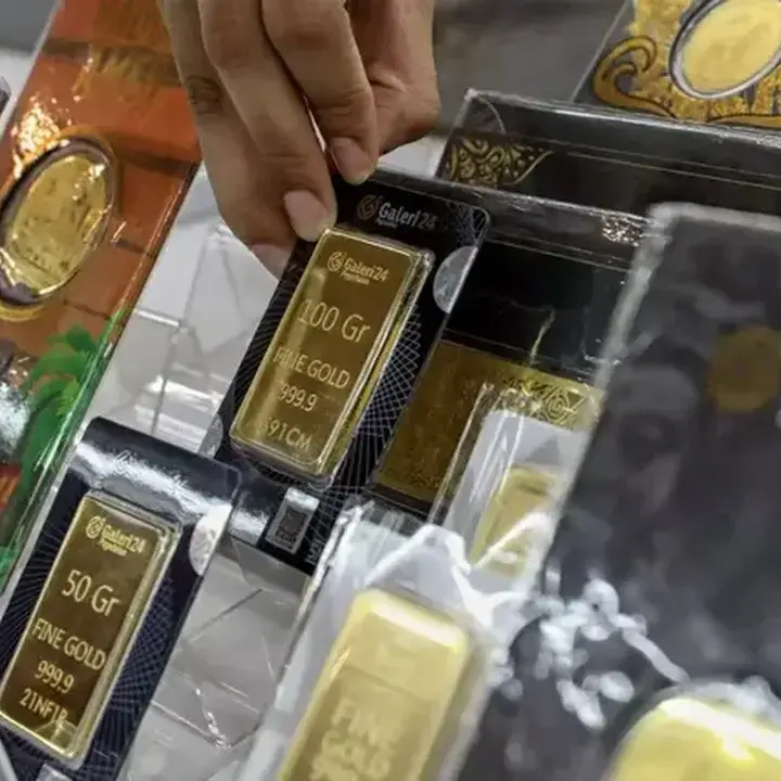 Emas Bertahan di Jalur Penguatan Pasca Keputusan The Fed Tahan Suku Bunga